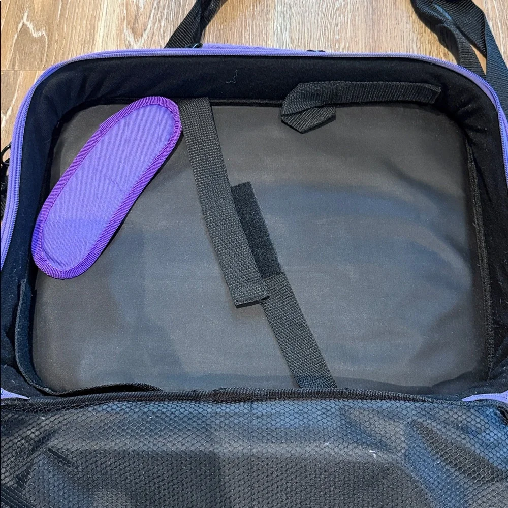 Oliepops Laptop Messenger Bag in Purple